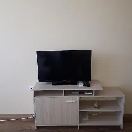 شقة Karchev
